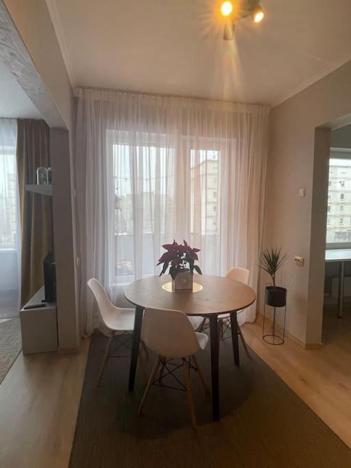 Cozy Apartment Close To Riga Airport Exterior foto